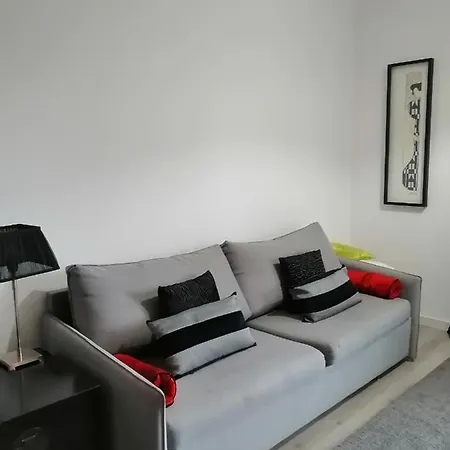 The At The Center With Pool Апартаменты